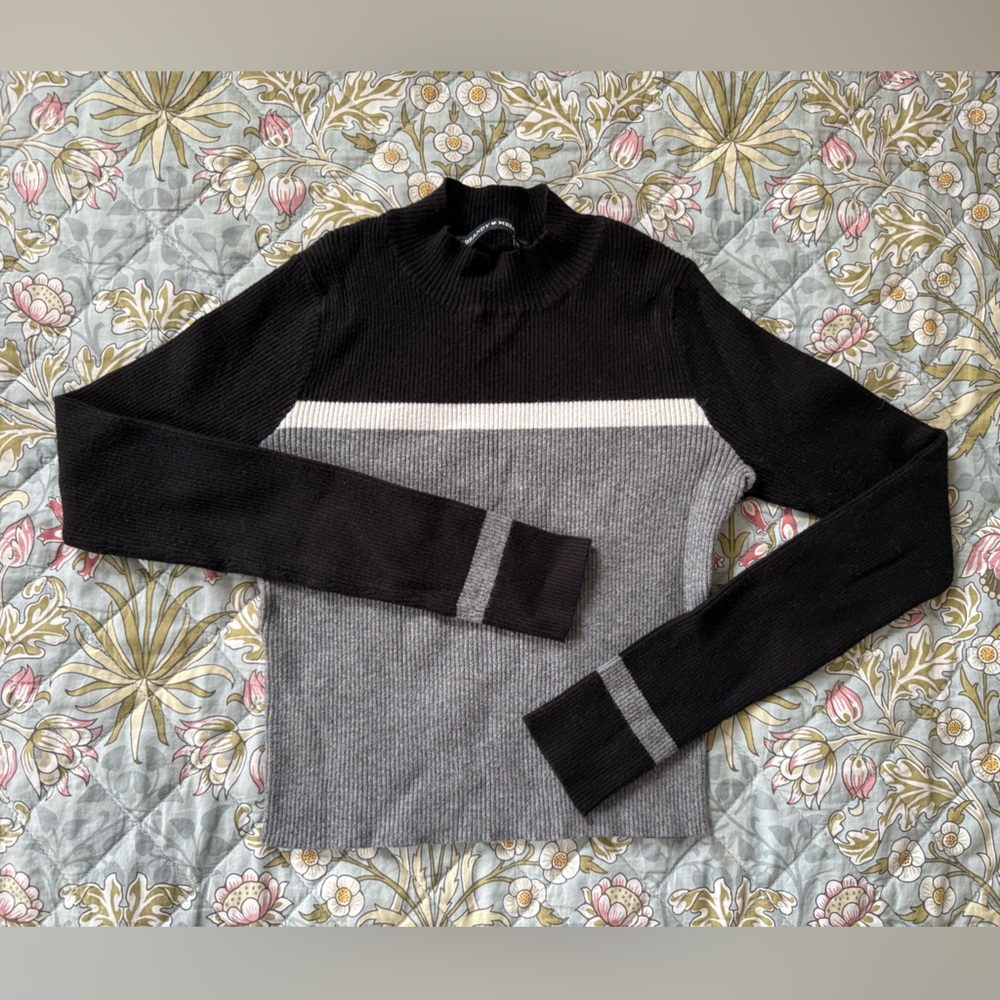 Brandy Melville Mock Neck Black White and Gray Ribbed Sweater Top